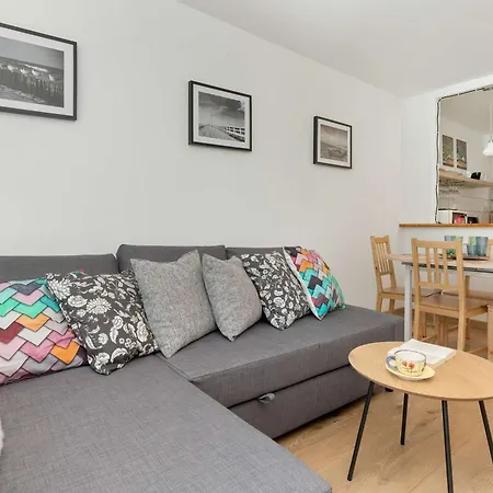 Cosy Pomorska With Playground In The Courtyard By Renters Apartmán Gdaňsk