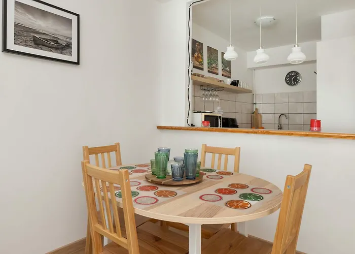 Cosy Pomorska With Playground In The Courtyard By Renters *